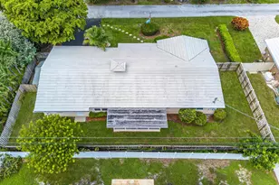 2750 SE 3rd St, Pompano Beach, FL 33062 - Photo 3