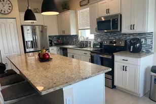 7986 NW Greenbank Cir, Port Saint Lucie, FL 34987 - Photo 5