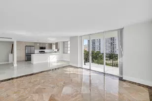 2780 NE 183rd St, Aventura, FL 33160 - Photo 17