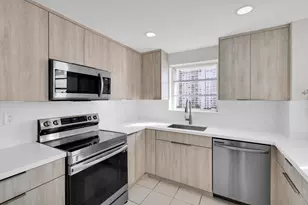 2780 NE 183rd St, Aventura, FL 33160 - Photo 11