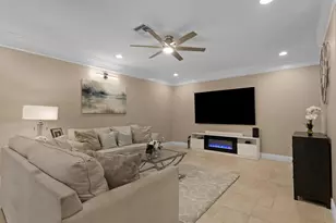 7500 Live Oak Dr, Coral Springs, FL 33065 - Photo 17