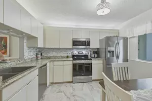 6698 N 10th Ave N, Lake Worth, FL 33467 - Photo 7
