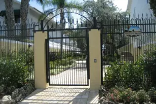 2003 Bay Dr, Pompano Beach, FL 33062 - Photo 43