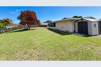 317 SE Verada Avenue, Port Saint Lucie, FL 34983 - Photo 7