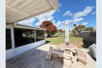 317 SE Verada Avenue, Port Saint Lucie, FL 34983 - Photo 9