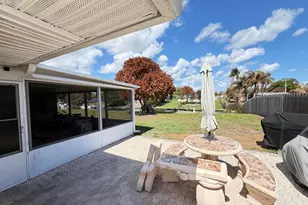 317 SE Verada Ave, Port Saint Lucie, FL 34983 - Photo 9