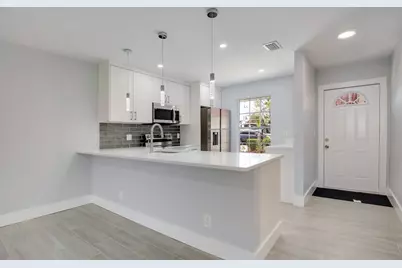 714 Nantucket Circle #B, Lake Worth, FL 33467 - Photo 11