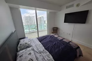 41 SE 5th St, Miami, FL 33131 - Photo 11