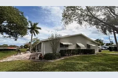 2403 Lowson Boulevard #D, Delray Beach, FL 33445 - Photo 17