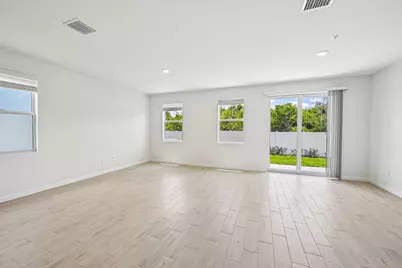 602 Salisbury Circle, Fort Pierce, FL 34982 - Photo 13