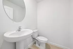 602 Salisbury Cir, Fort Pierce, FL 34982 - Photo 9