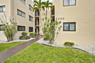 5220 Las Verdes Cir, Delray Beach, FL 33484 - Photo 25