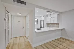 5220 Las Verdes Cir, Delray Beach, FL 33484 - Photo 9