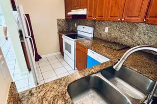 1011 Twin Lakes Dr, Coral Springs, FL 33071 - Photo 5