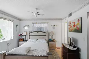 2220 N Cypress Bend Dr, Pompano Beach, FL 33069 - Photo 13