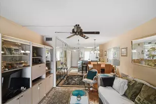 2220 N Cypress Bend Dr, Pompano Beach, FL 33069 - Photo 11