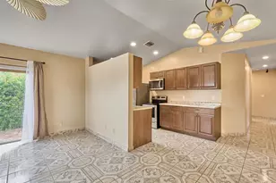 556 E Ridge Cir Circle N, Boynton Beach, FL 33435 - Photo 13