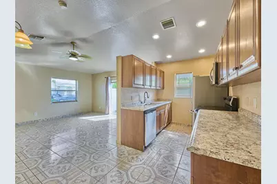 556 E Ridge Cir Circle N, Boynton Beach, FL 33435 - Photo 15