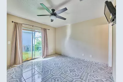 556 E Ridge Cir Circle N, Boynton Beach, FL 33435 - Photo 23