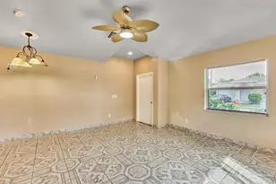 556 E Ridge Cir Circle N, Boynton Beach, FL 33435 - Photo 11