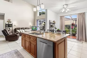 1030 Fairfax Cir W, Boynton Beach, FL 33436 - Photo 23