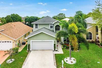 1030 Fairfax Circle W, Boynton Beach, FL 33436 - Photo 1
