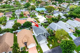 1030 Fairfax Cir W, Boynton Beach, FL 33436 - Photo 5