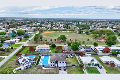 542 NW La Brea Avenue, Port Saint Lucie, FL 34983 - Photo 33