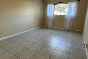 545 Trace Cir, Deerfield Beach, FL 33441 - Photo 15