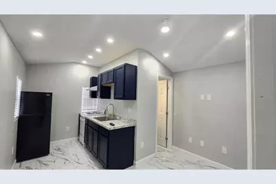 649 NW Fairhaven Drive, Port Saint Lucie, FL 34983 - Photo 5