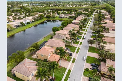 7951 Red Mahogany Road, Boynton Beach, FL 33437 - Photo 31