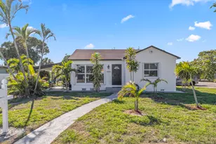 1031 N E St, Lake Worth Beach, FL 33460 - Photo 3
