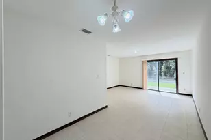 1226 N Haverhill Rd, Haverhill, FL 33417 - Photo 7