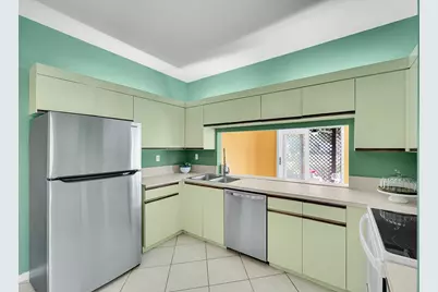 100 E Hemingway Circle, Margate, FL 33063 - Photo 3