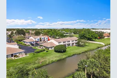 100 E Hemingway Circle, Margate, FL 33063 - Photo 23