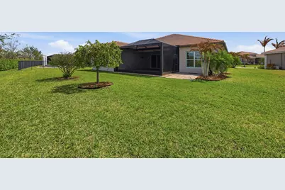 11711 SW Coronado Springs Drive, Port Saint Lucie, FL 34987 - Photo 45