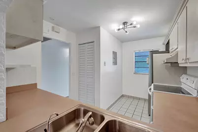 9470 Poinciana Place #308, Davie, FL 33324 - Photo 17