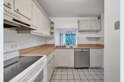 9470 Poinciana Place #308, Davie, FL 33324 - Photo 11