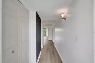 9470 Poinciana Pl, Davie, FL 33324 - Photo 5