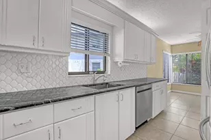 5869 Sugar Palm Ct, Delray Beach, FL 33484 - Photo 5