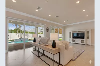 445 Wingate Terrace SW, Vero Beach, FL 32968 - Photo 13