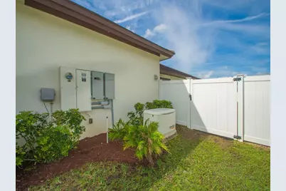 445 Wingate Terrace SW, Vero Beach, FL 32968 - Photo 27