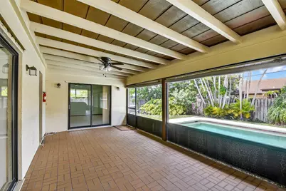 68 W Arch Drive, Lake Worth, FL 33467 - Photo 7