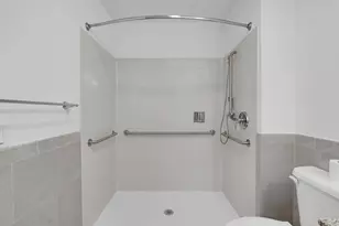 2130 NW 37th St, Miami, FL 33142 - Photo 11