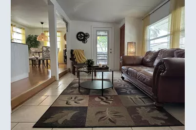 8661 SW 18th Place, Davie, FL 33324 - Photo 11