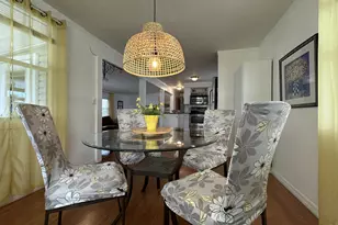 8661 SW 18th Pl, Davie, FL 33324 - Photo 7