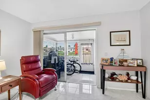 2758 Emory Dr E, West Palm Beach, FL 33415 - Photo 17