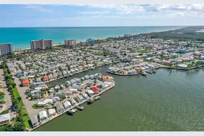 10701 S Ocean Drive, Jensen Beach, FL 34957 - Photo 5