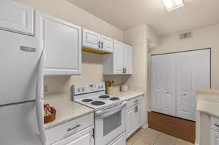 106 SW Peacock Blvd, Port Saint Lucie, FL 34986 - Photo 9