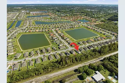 888 Bent Creek Drive, Fort Pierce, FL 34947 - Photo 35